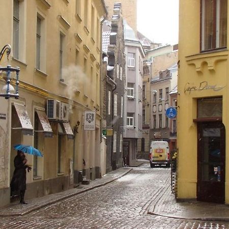 Cheap And Chic Apartamento Riga Exterior foto