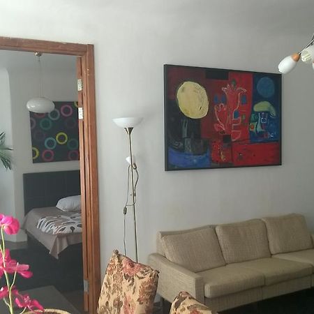 Cheap And Chic Apartamento Riga Exterior foto