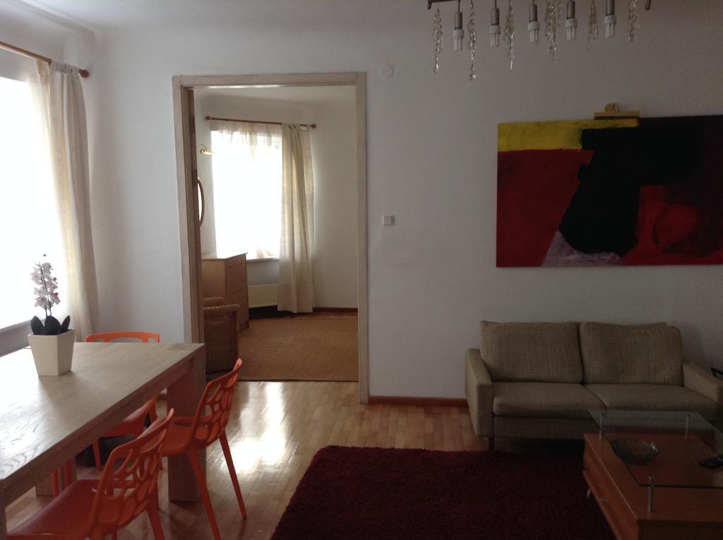 Cheap And Chic Apartamento Riga Quarto foto