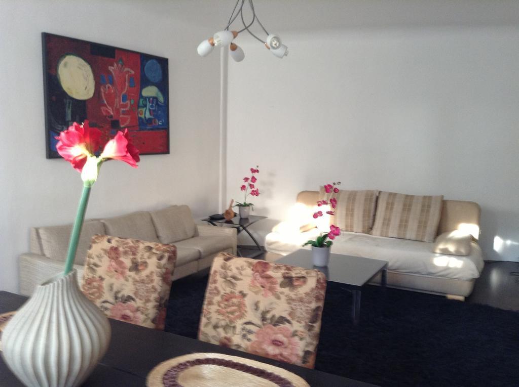 Cheap And Chic Apartamento Riga Quarto foto