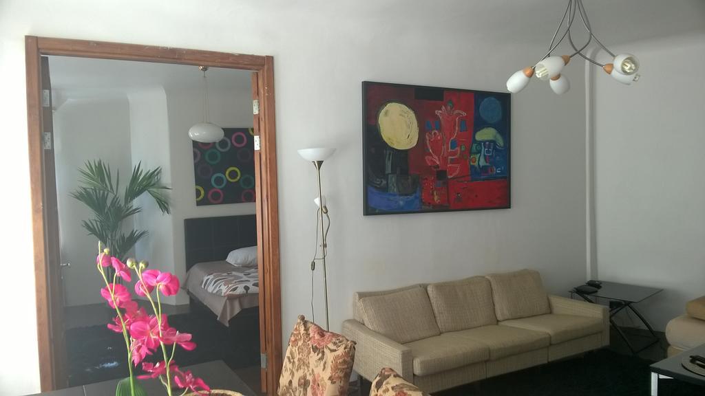 Cheap And Chic Apartamento Riga Exterior foto